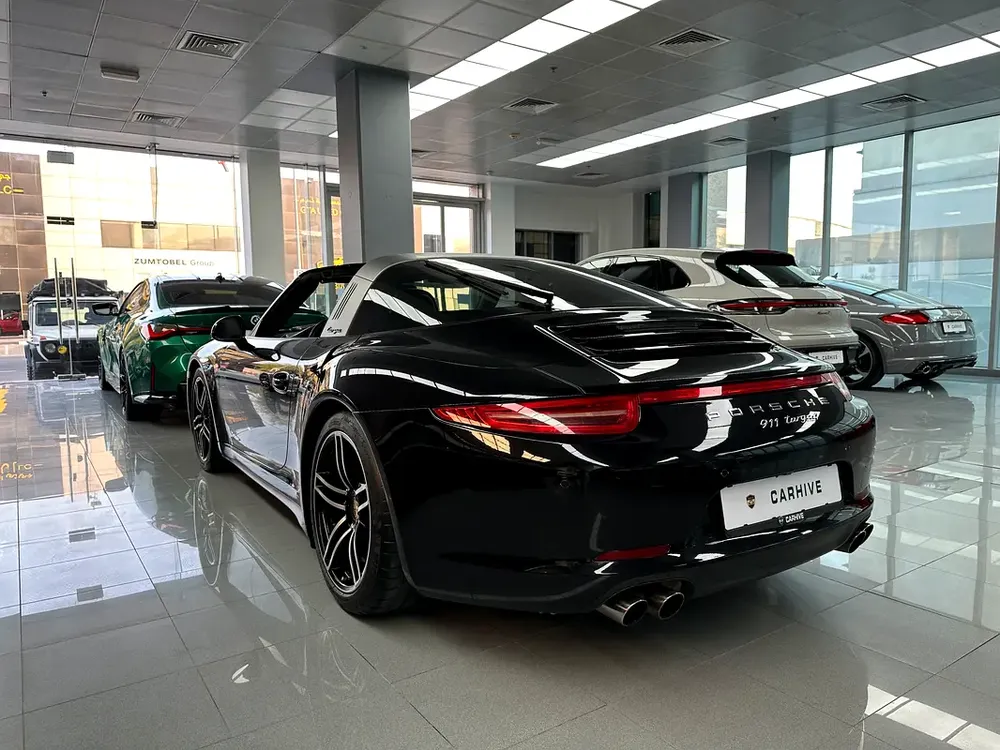 991.1 Porsche 911 Targa 4 Flat 6 3.4L | High Specked | GCC | Full Agency Maintained | Warranty - Image 4