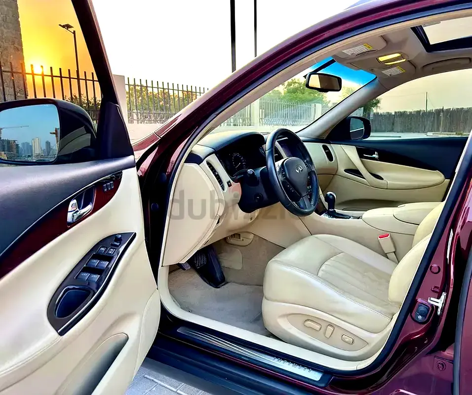 INFINITI QX50 2018 LUXURY ,WELL MAINTAINED,ACCIDENT FREE GOOD CONDITION  OVERALL NO ISSUES ,PERFECT - Image 4