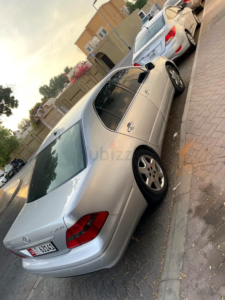 Lexus LS-Series LS 430 - 2004 Model - Image 4
