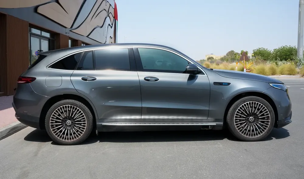 2021 Mercedes-Benz EQC 400 4MATIC | GCC Specs | EV - Image 6