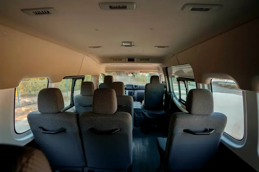 High-Roof 13-Seater Passenger Van | Manual | GCC Specs | Ref#N67836 - Image 12