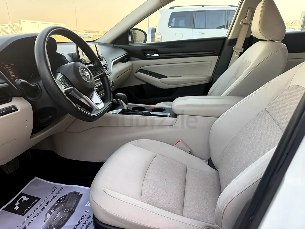 Nissan Altima GCC 15,000 KM Only - Image 6