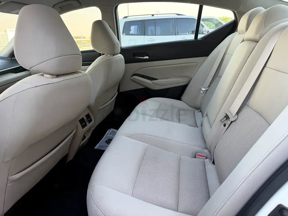 Nissan Altima GCC 15,000 KM Only - Image 7