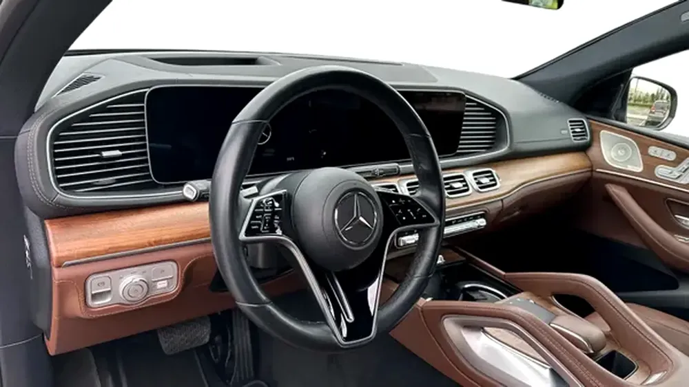 2025 Mercedes-Benz GLE 450 4MATIC Coupe - GCC Specs - Under Warranty - Image 10