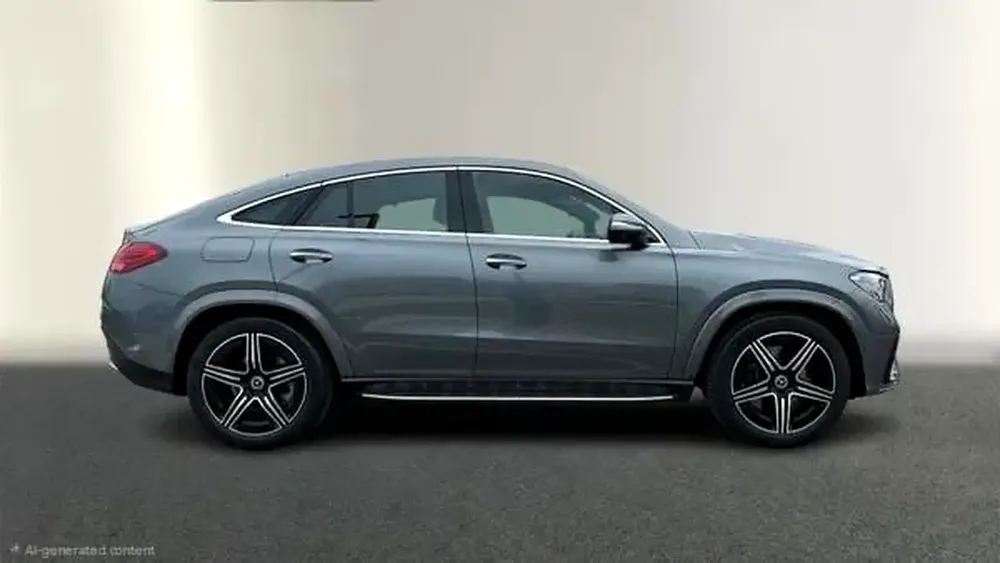2025 Mercedes-Benz GLE 450 4MATIC Coupe - GCC Specs - Under Warranty - Image 4