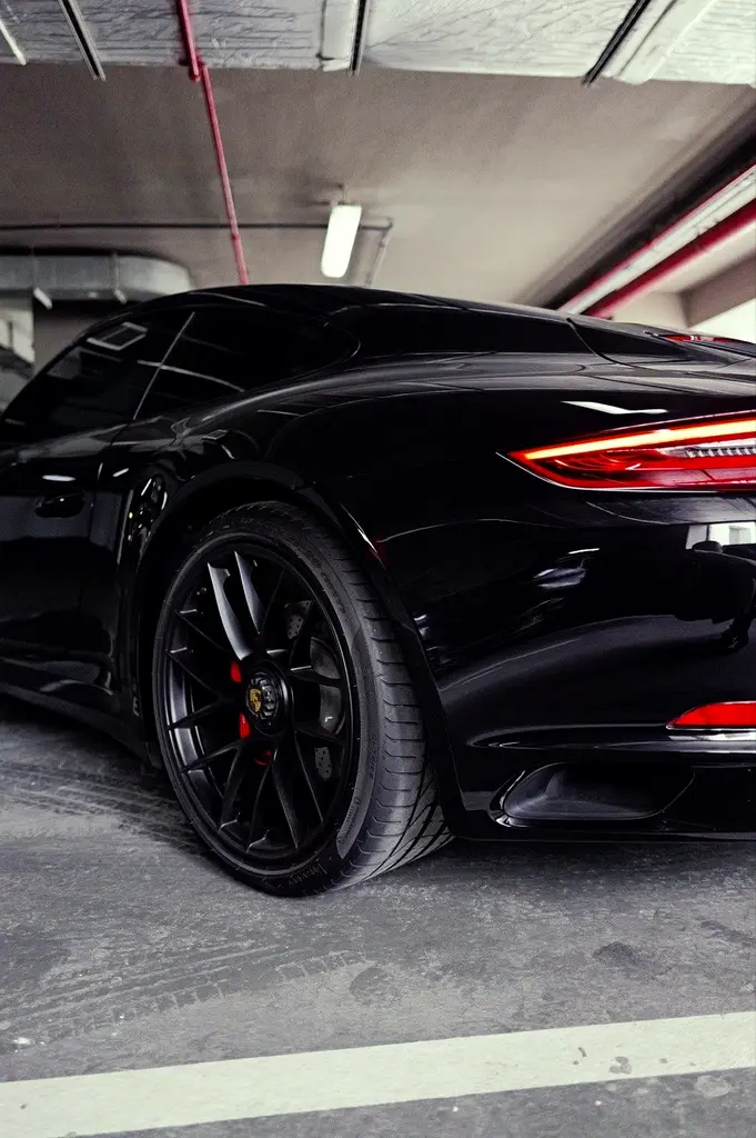 Porsche 911 Carrera GTS GCC | Warranty Until 2028 | RWD - Image 11