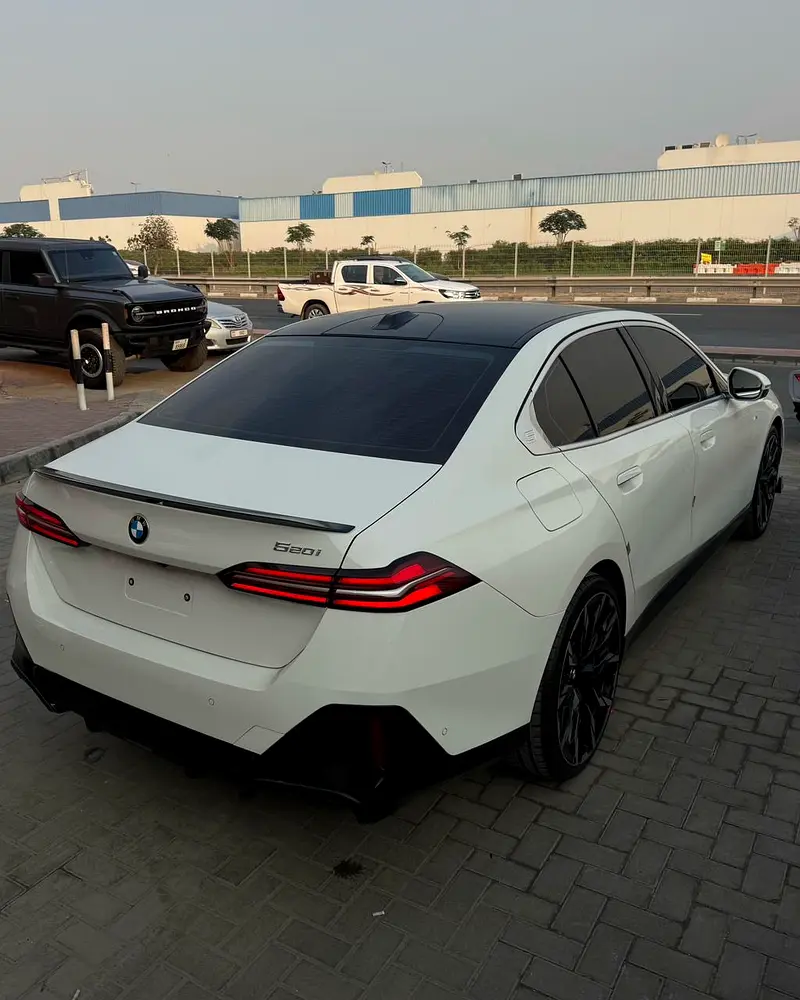 2024 BMW 5-Series 520i M-Kit - Image 5