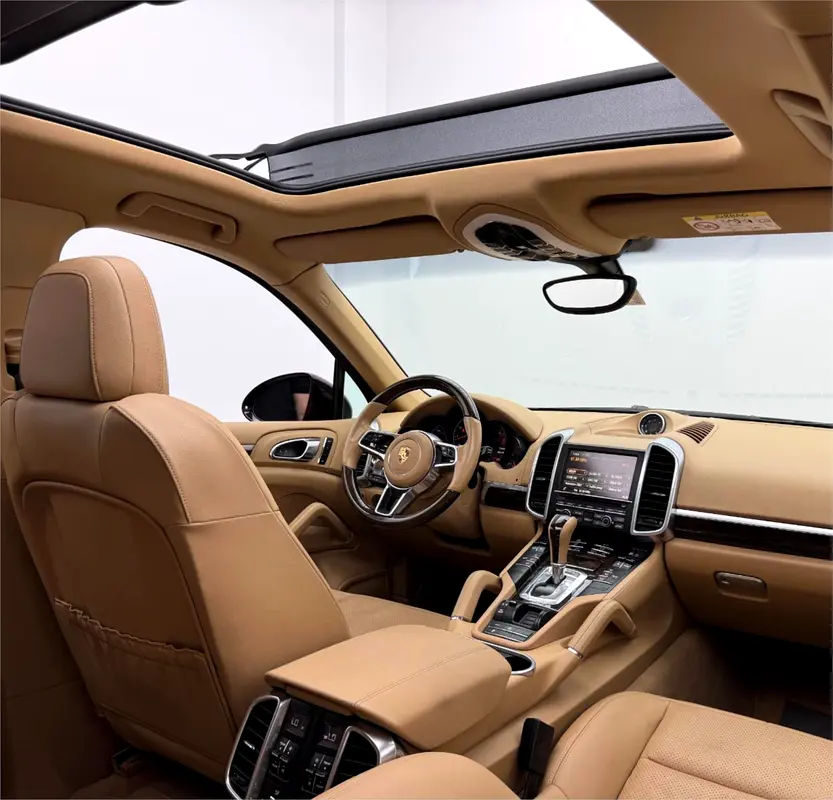 2016 Porsche Cayenne, Service History, Excellent Condition, GCC - Image 10