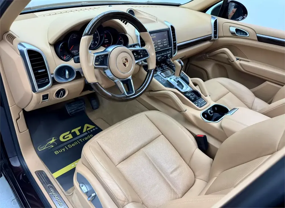 2016 Porsche Cayenne, Service History, Excellent Condition, GCC - Image 11