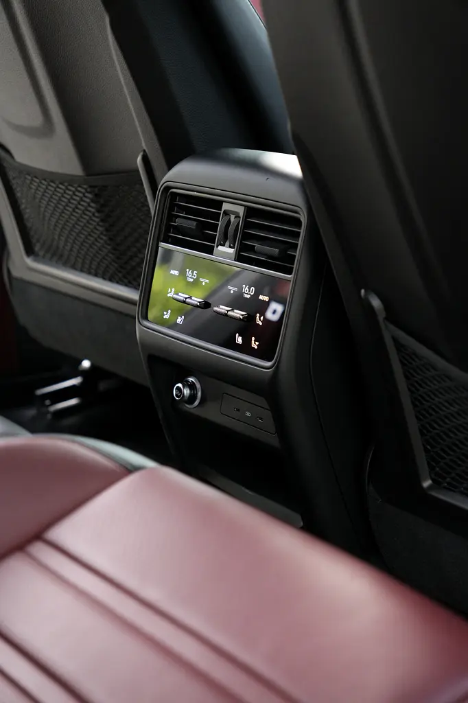 Porsche Cayenne Turbo GT 2024 | European Specs | Al Nabooda Warranty | 2 Keys - Image 17