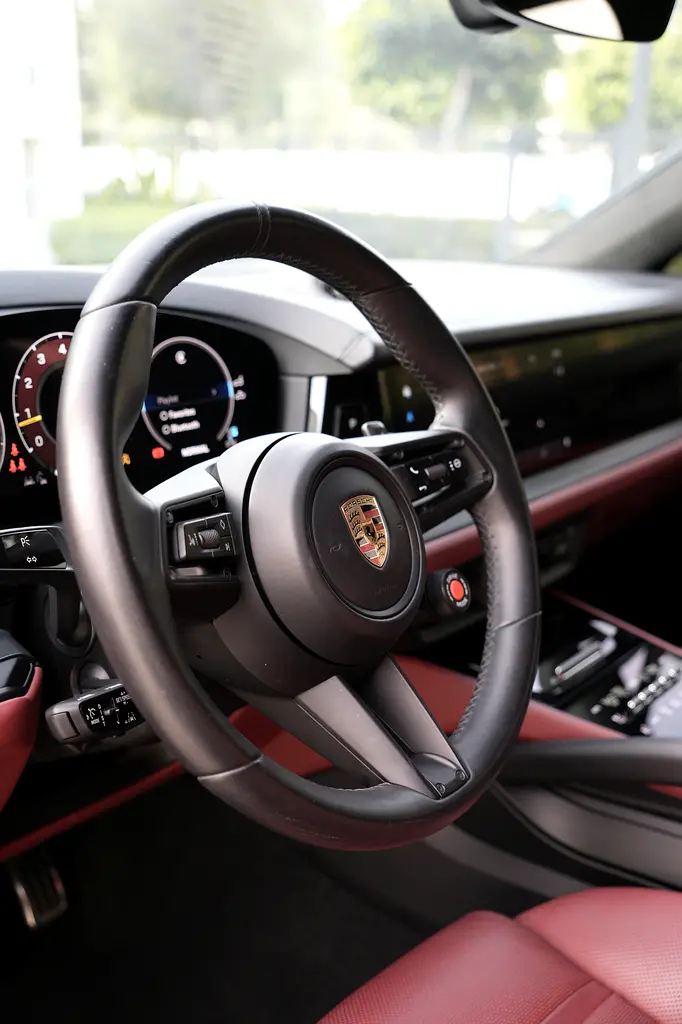 Porsche Cayenne Turbo GT 2024 | European Specs | Al Nabooda Warranty | 2 Keys - Image 5