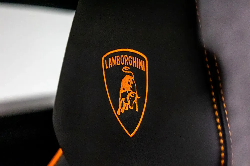 Lamborghini Urus Pearl Capsule - European Specs - Image 11