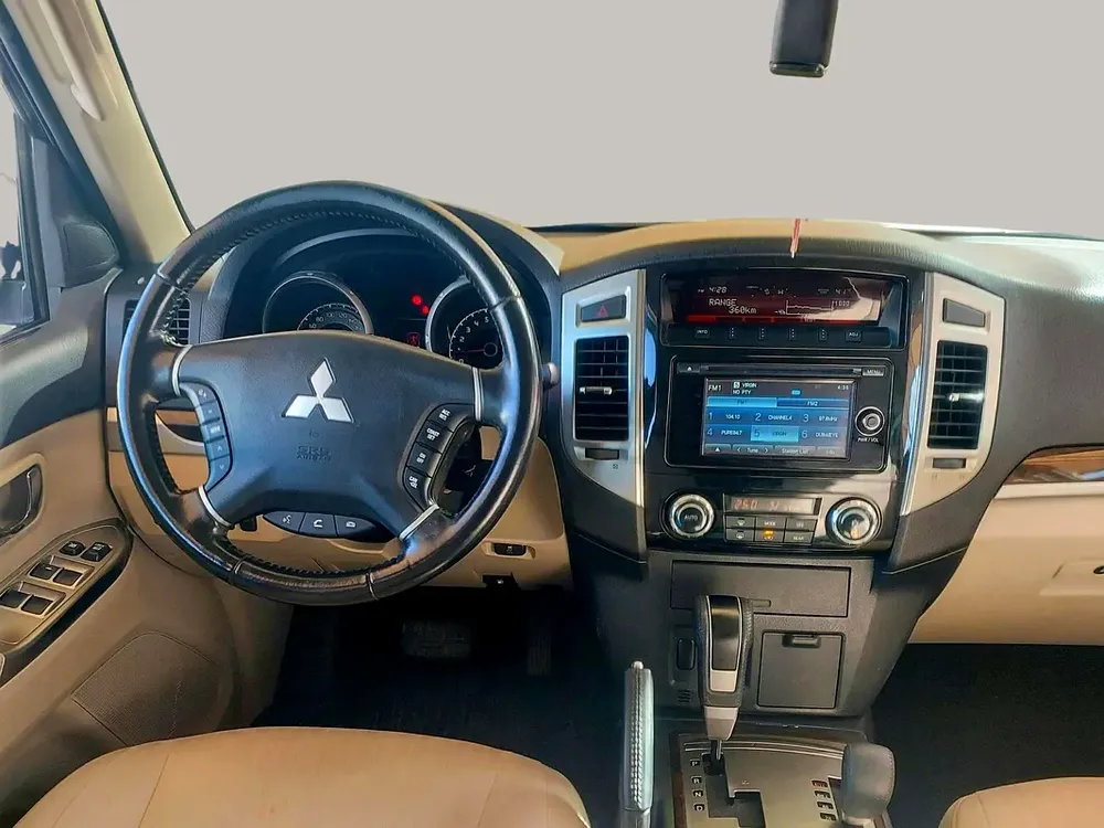 AED 964/month | 2017 Mitsubishi Pajero  | GCC Specs | Ref#457838 - Image 10