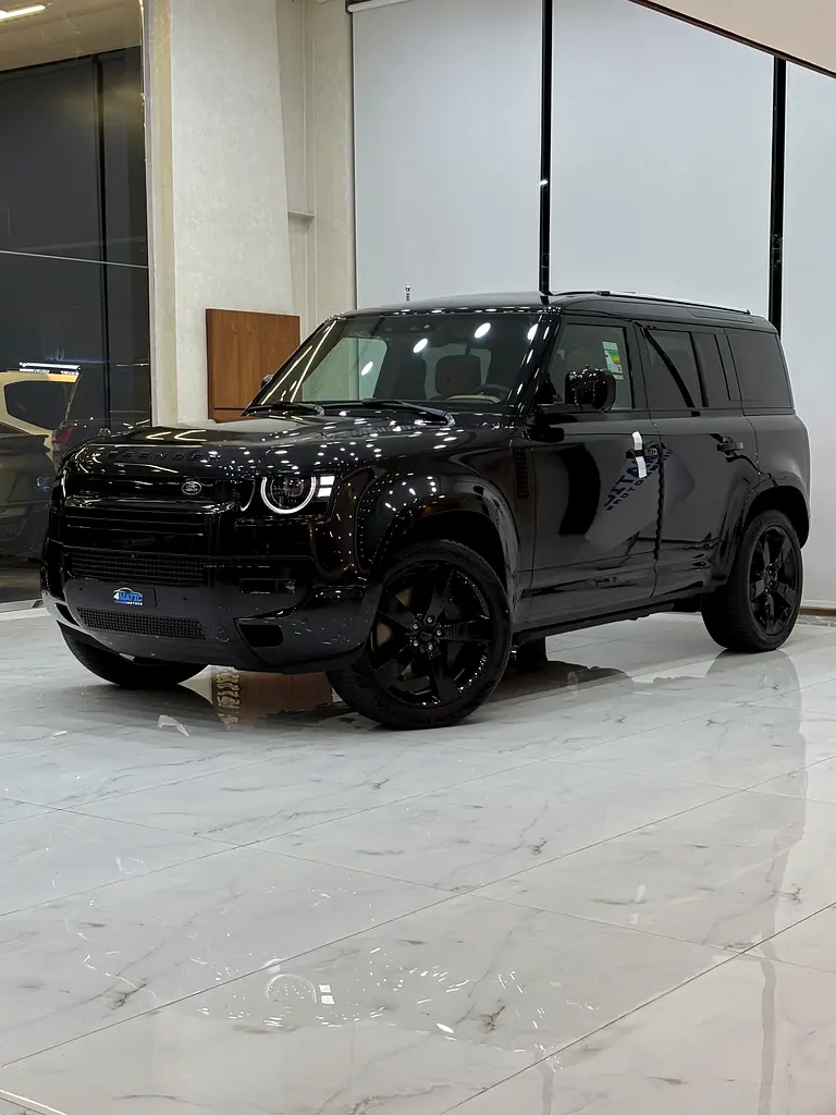 Land Rover Defender P400 X-Dynamic HSE - Image 5
