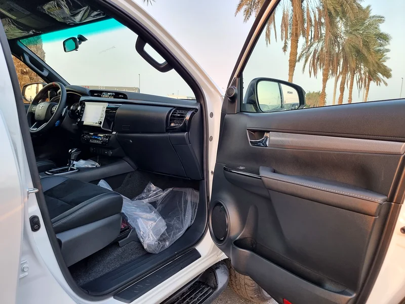 HILUX V6 GR-S / G1 2024 - For Export - Image 11