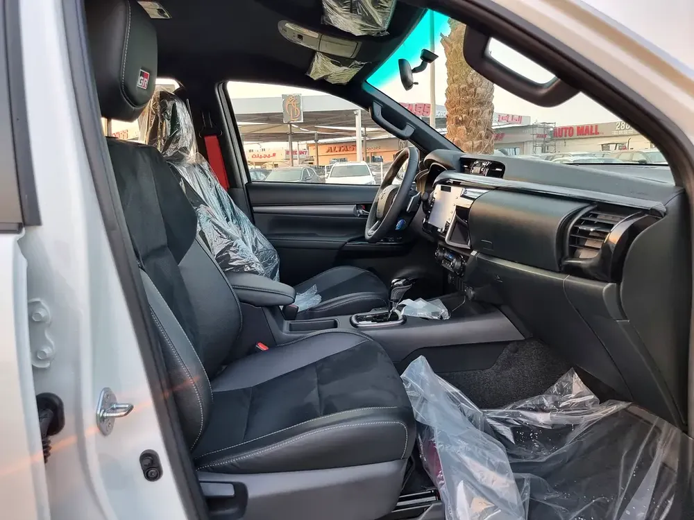 HILUX V6 GR-S / G1 2024 - For Export - Image 13