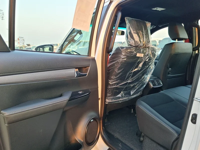 HILUX V6 GR-S / G1 2024 - For Export - Image 17