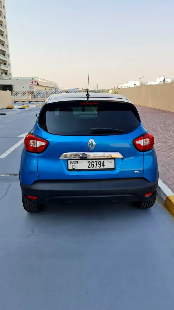 Renault Captur SE 2016 | GCC Specs | Well Maintained - Image 5