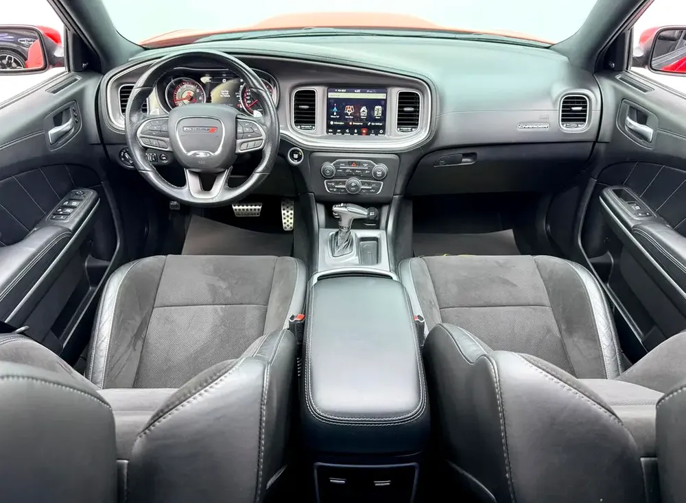 2022 Dodge Charger R/T, 2028 Dodge Warranty, Full Dodge Service History, Low Km, Fully Loaded, GCC - Image 13