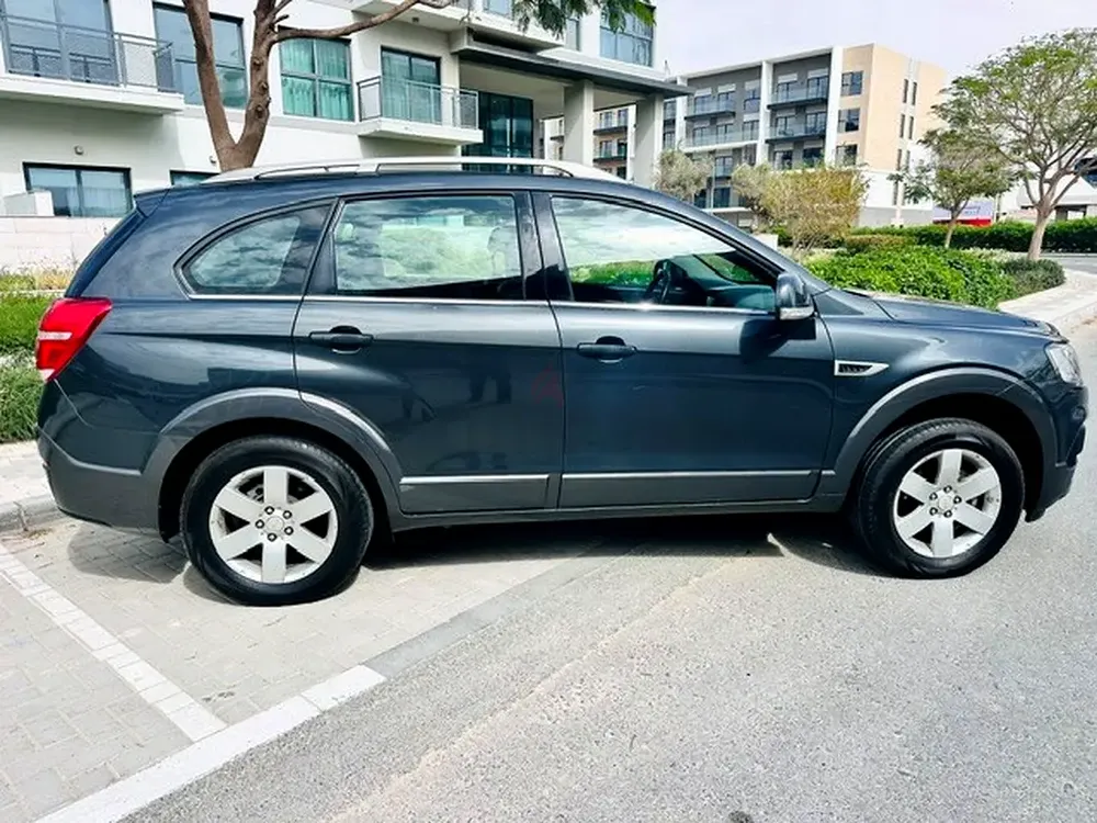 2017 Chevrolet 2.4 LT Captiva 7 Seater Gcc Car, Only 122k klms Expat owned - Image 5