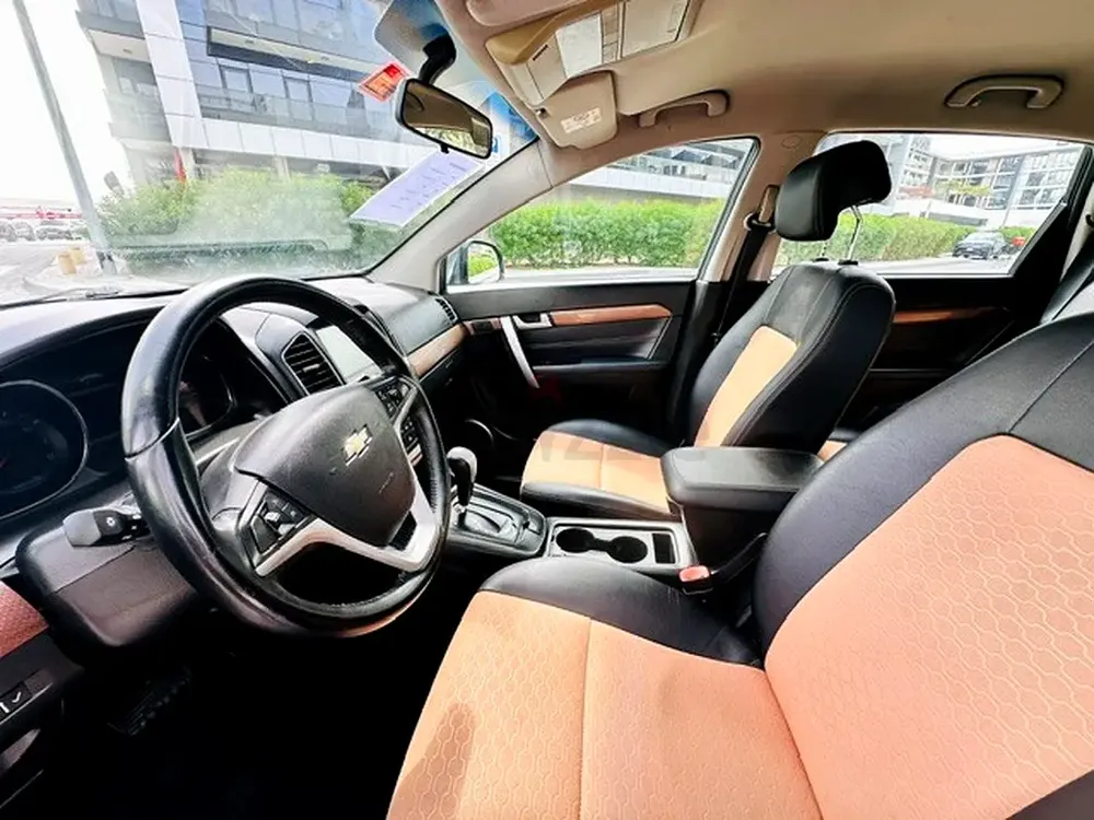2017 Chevrolet 2.4 LT Captiva 7 Seater Gcc Car, Only 122k klms Expat owned - Image 7