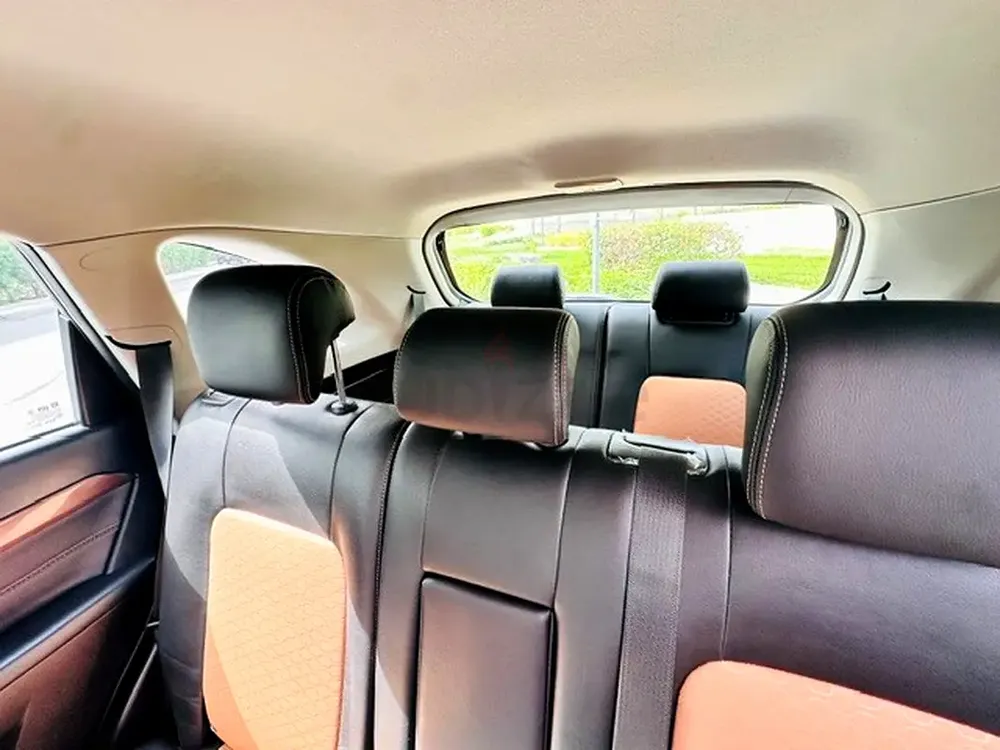 2017 Chevrolet 2.4 LT Captiva 7 Seater Gcc Car, Only 122k klms Expat owned - Image 8