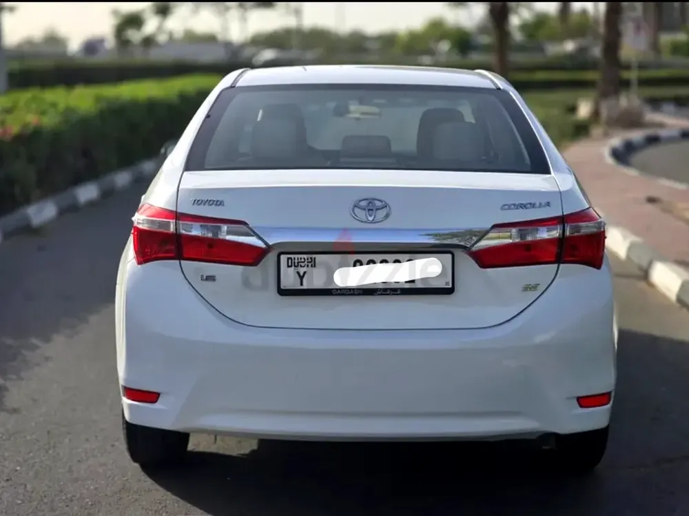 Toyota Corolla SE 2015 - GCC Specs - Well Maintained - Image 8