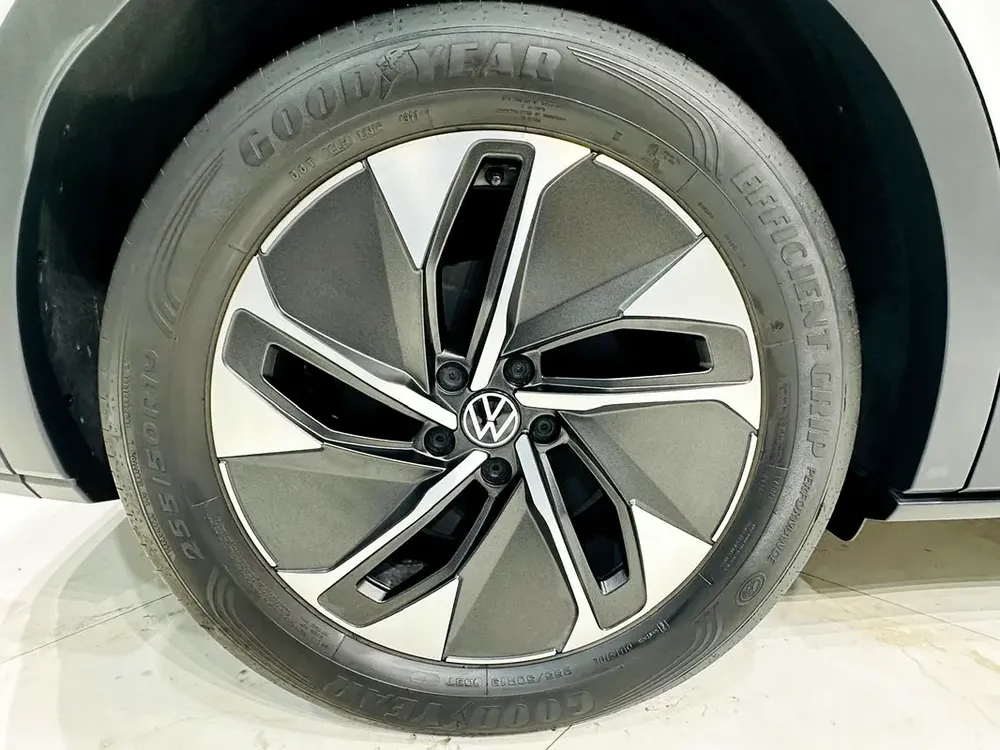 Volkswagen ID4/2021/Dubai Registered/Original Paint/Warranty - Image 9