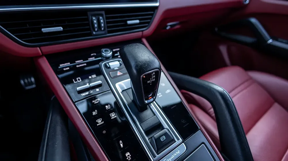 Porsche Cayenne GTS Coupé 2021 GCC | Warranty | Service Contract - Image 16