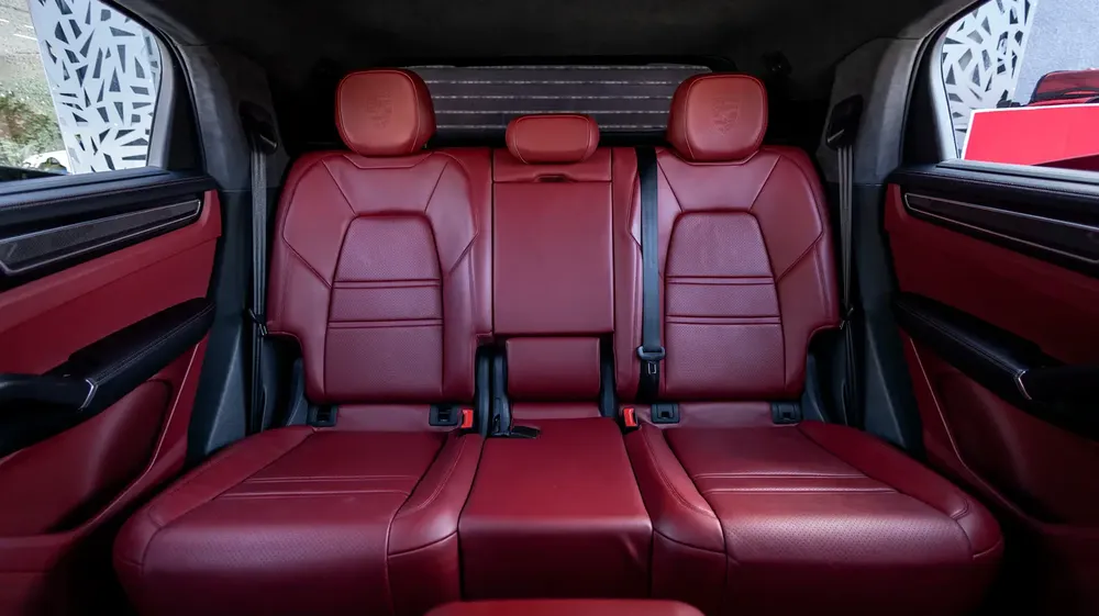 Porsche Cayenne GTS Coupé 2021 GCC | Warranty | Service Contract - Image 18