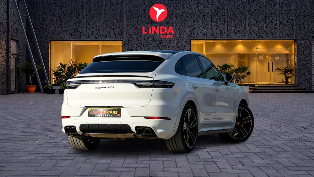 Porsche Cayenne GTS Coupé 2021 GCC | Warranty | Service Contract - Image 4