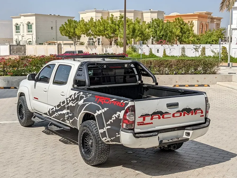 TOYOTA TACOMA 2015 MODIFIED TRD 4X4 4DOORS IN EXCELLENT CONDITION - Image 8