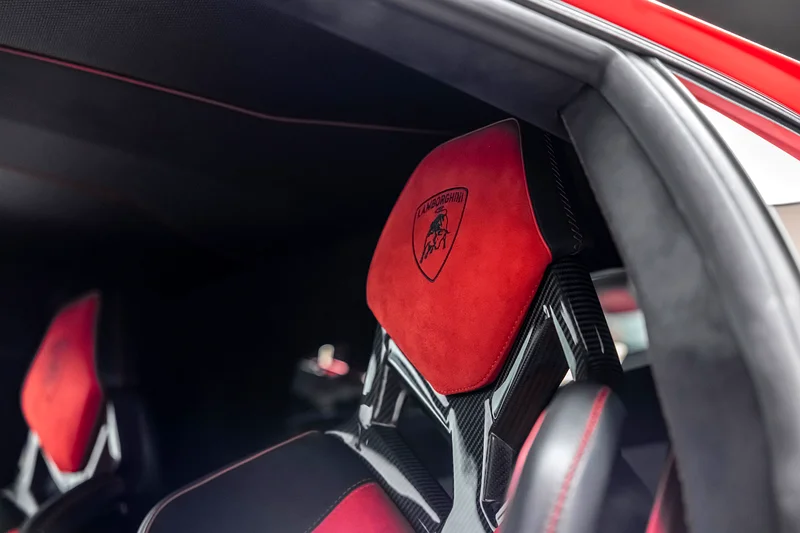 2019 LAMBORGHINI AVENTADOR SVJ - Image 10