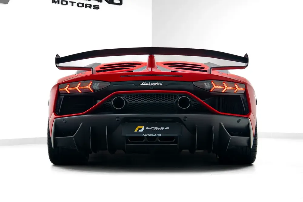 2019 LAMBORGHINI AVENTADOR SVJ - Image 5