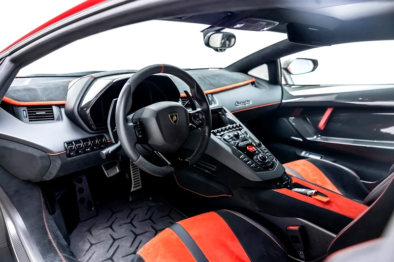 2019 LAMBORGHINI AVENTADOR SVJ - Image 8