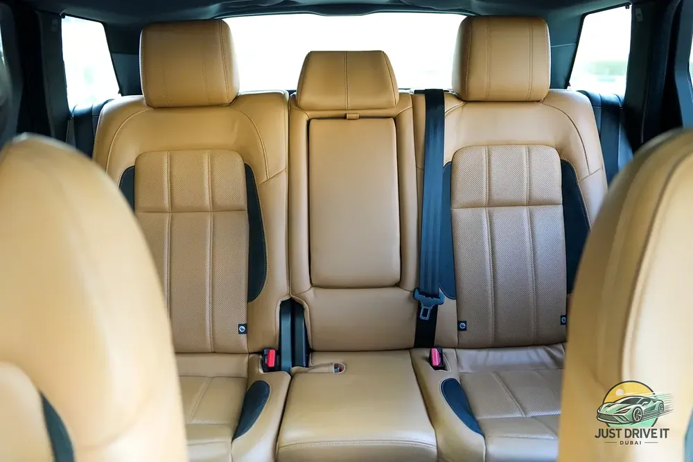 2019 Range Rover Sport V8 Supercharged P525 | Al Tayer Warranty | Full Agency | GCC - Image 18