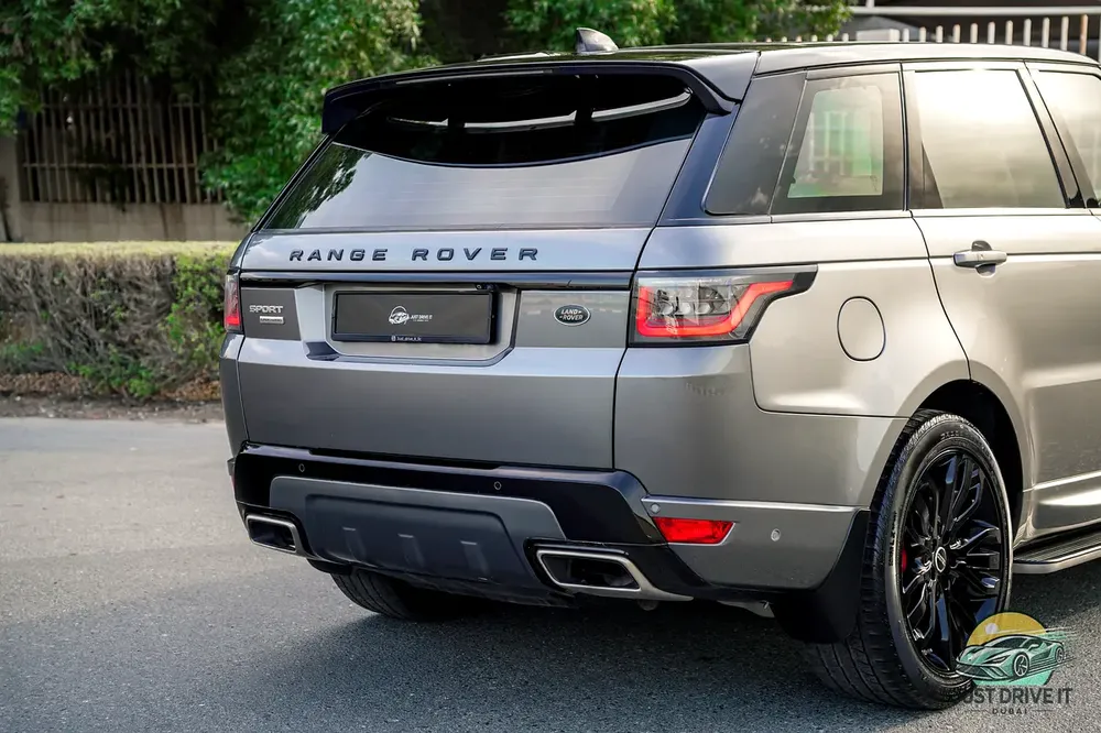 2019 Range Rover Sport V8 Supercharged P525 | Al Tayer Warranty | Full Agency | GCC - Image 4