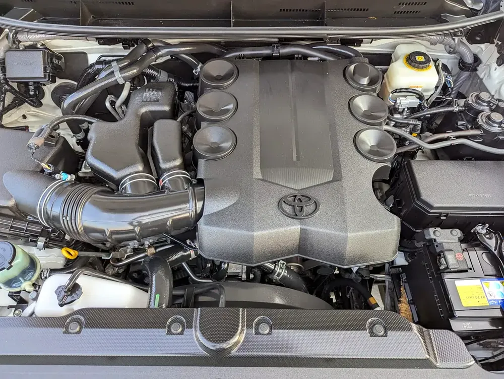 Toyota Prado 2020 GCC Specs - Accident Free- Reliable and Pristine Condition - Image 10