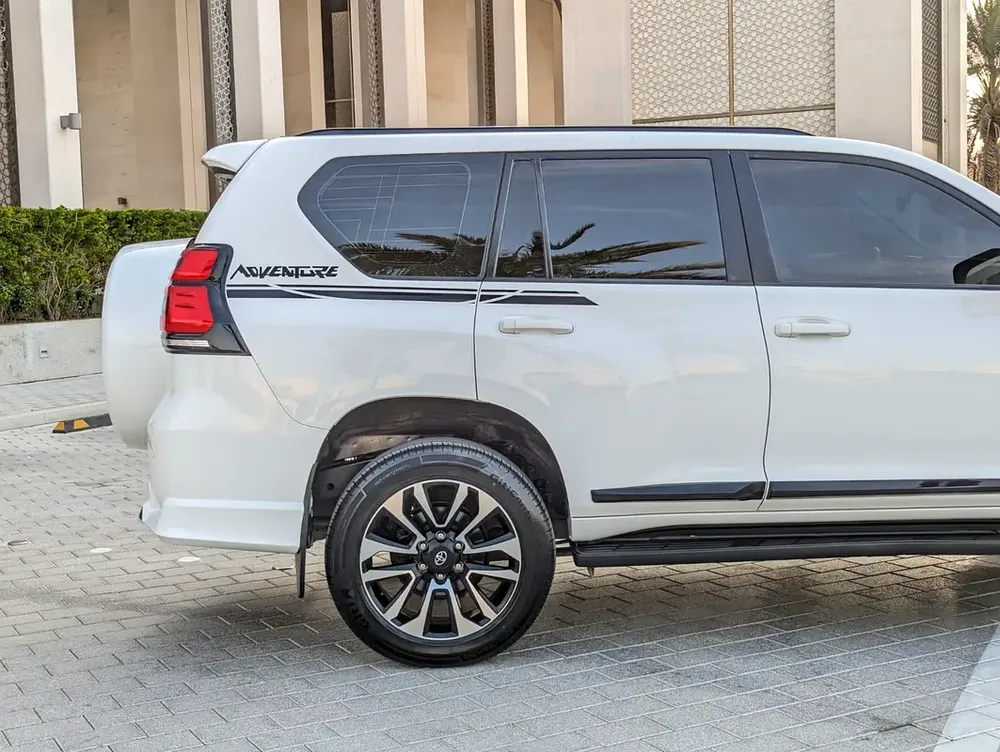 Toyota Prado 2020 GCC Specs - Accident Free- Reliable and Pristine Condition - Image 13