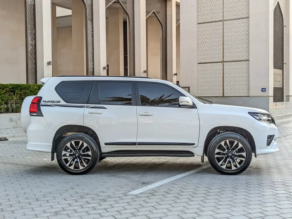 Toyota Prado 2020 GCC Specs - Accident Free- Reliable and Pristine Condition - Image 16