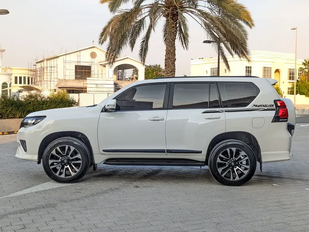 Toyota Prado 2020 GCC Specs - Accident Free- Reliable and Pristine Condition - Image 17