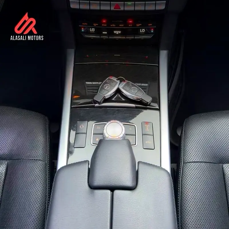 Mercedes Benz E-400 2015 V6 3.5cc Imported from Korea Gcc  specifications - Image 13