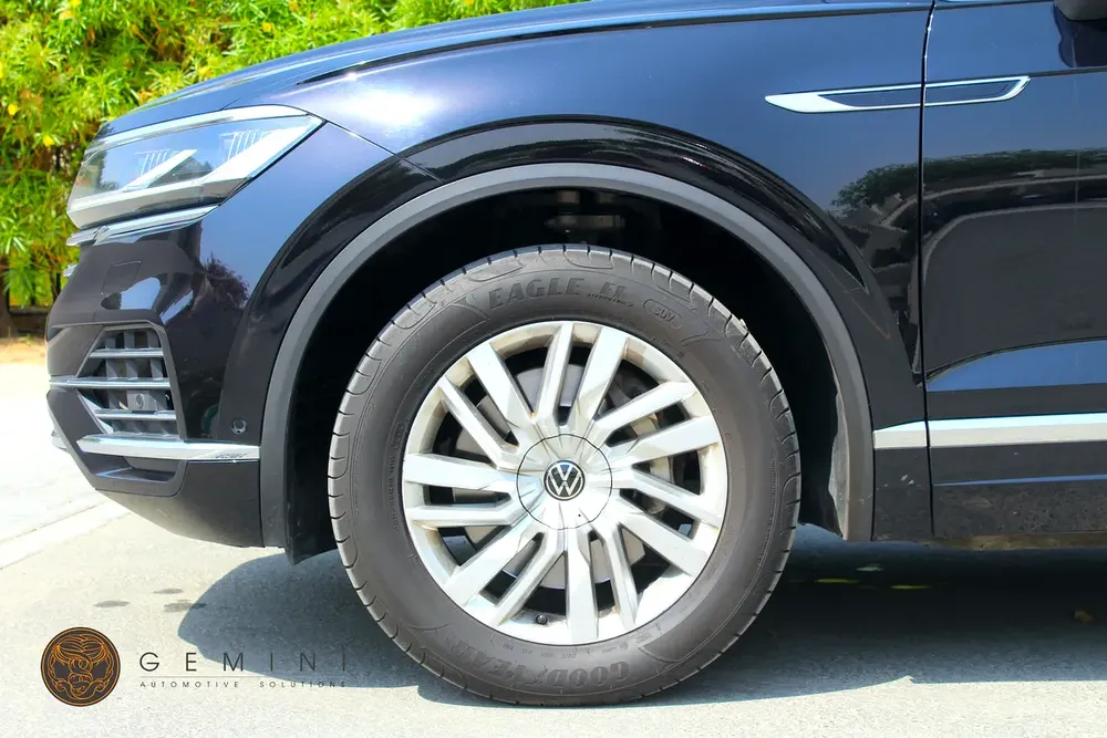 Volkswagen Touareg Atmosphere 2022 with Volkswagen Warranty - Image 9