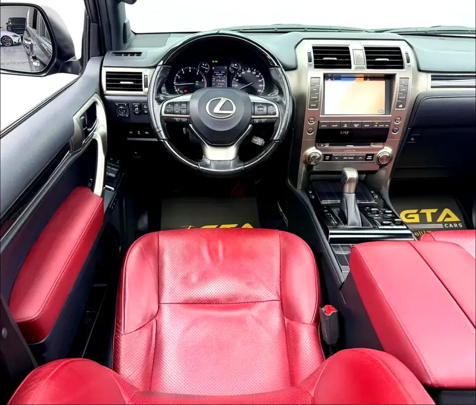 Lexus GX 460 Luxury 2020 | GCC Specs | Pristine Condition - Image 5
