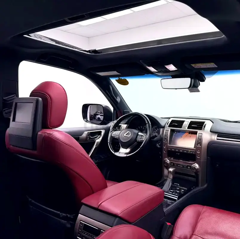 Lexus GX 460 Luxury 2020 | GCC Specs | Pristine Condition - Image 6