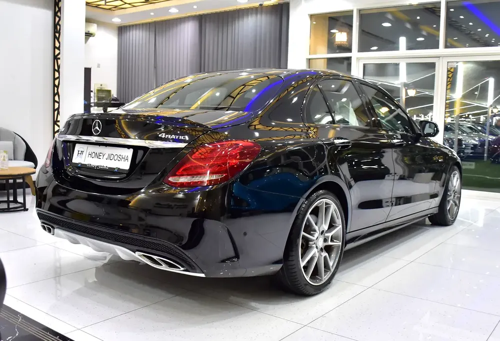 EXCELLENT DEAL for our Mercedes Benz C450 4Matic ( 2016 Model ) in Black Color GCC Specs - Image 5