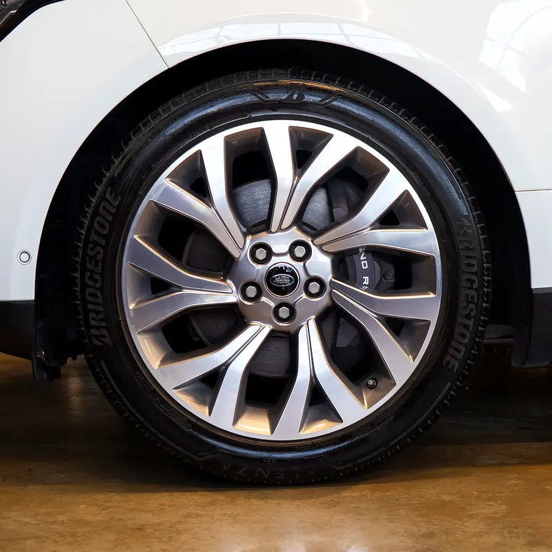 AED 2,682 pm • 0% Downpayment • Range Rover Vogue  • 1 Year Warranty - Image 6