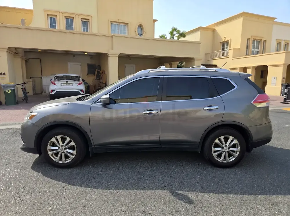 2015 Nissan Rogue,  Well Maintained, Clean - Image 5