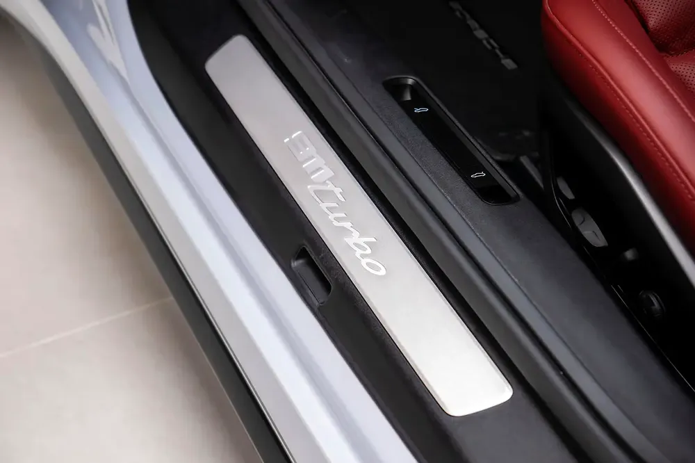 GCC SPECS AL NABOODAH WARRANTY 2026 - 2024 911 PORSCHE TURBO - Image 19