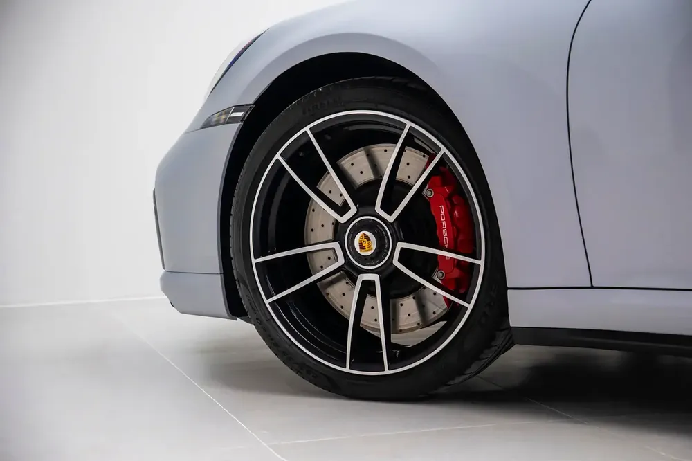 GCC SPECS AL NABOODAH WARRANTY 2026 - 2024 911 PORSCHE TURBO - Image 5